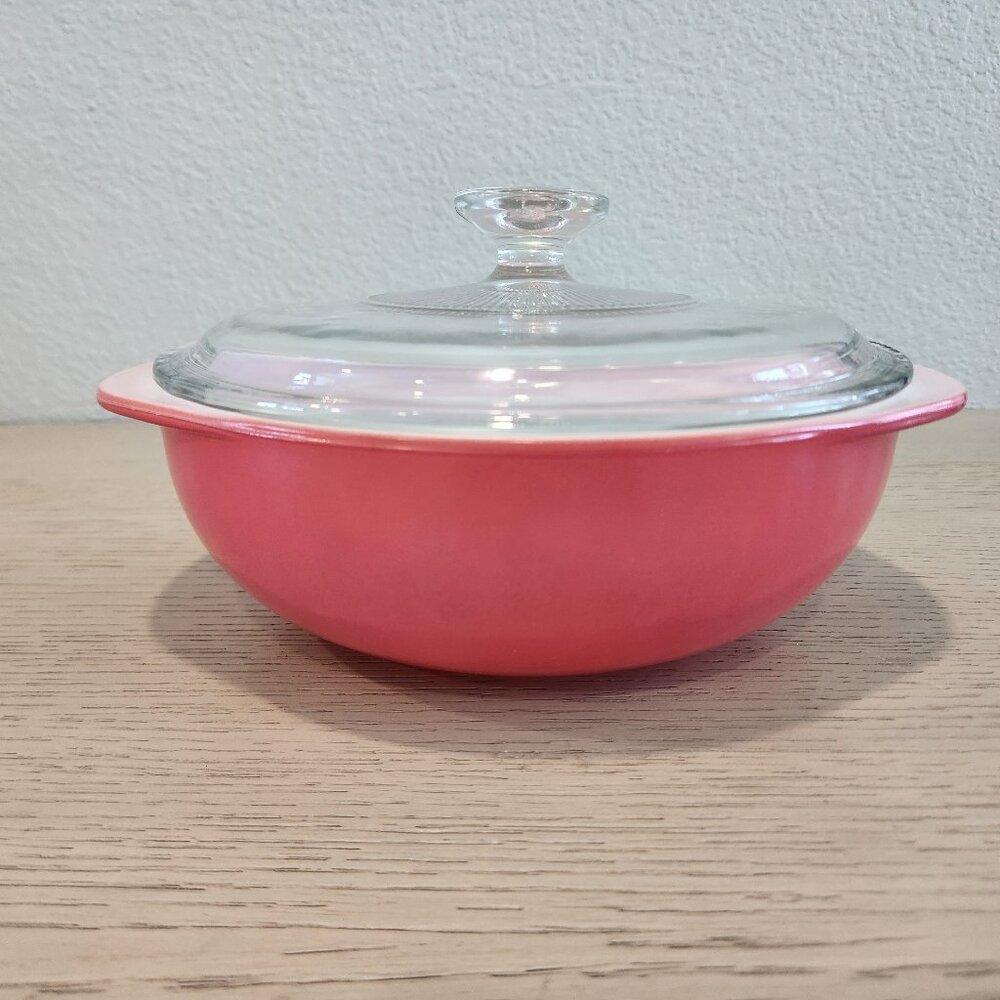 VINTAGE Pyrex Pink Flamingo 024 2 Quart Casserole Dish w/Glass Lid